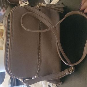Basic crossbody bag